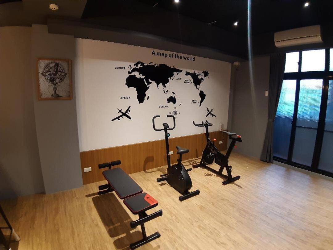 藏青民宿the Wind Guesthouse-Youth Inn Đài Nam Ngoại thất bức ảnh