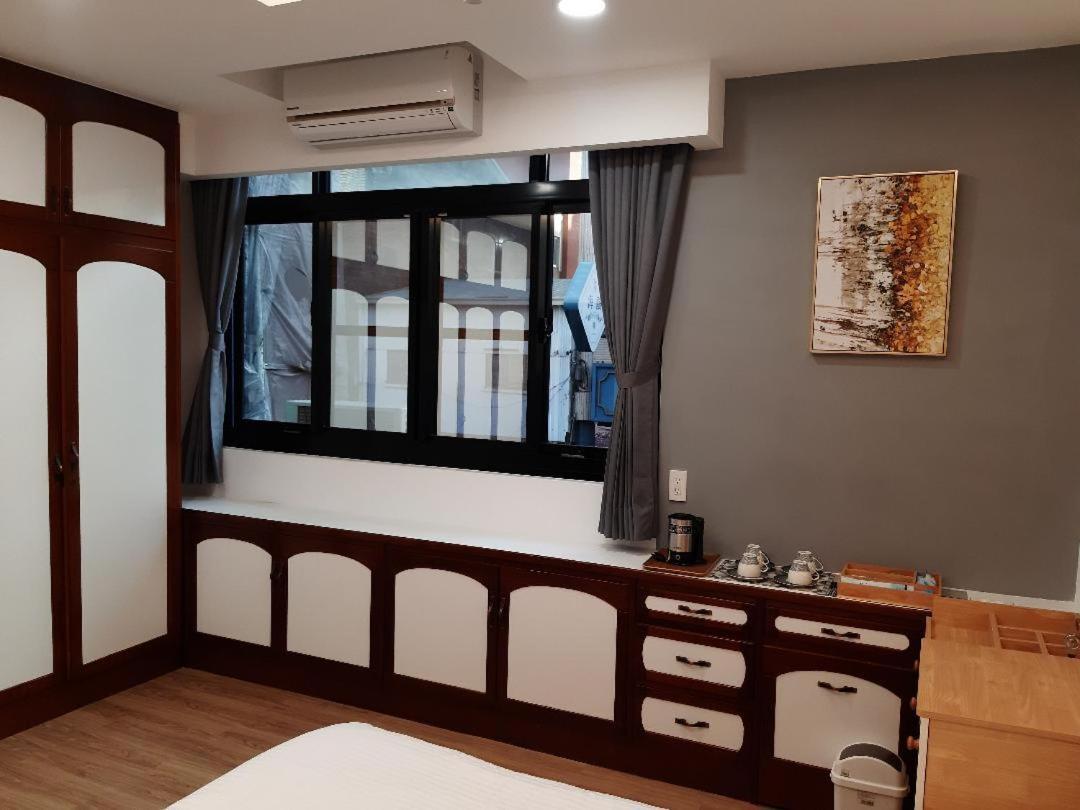 藏青民宿the Wind Guesthouse-Youth Inn Đài Nam Ngoại thất bức ảnh