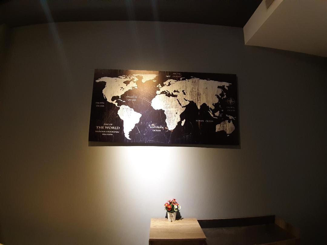 藏青民宿the Wind Guesthouse-Youth Inn Đài Nam Ngoại thất bức ảnh