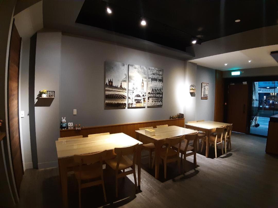 藏青民宿the Wind Guesthouse-Youth Inn Đài Nam Ngoại thất bức ảnh