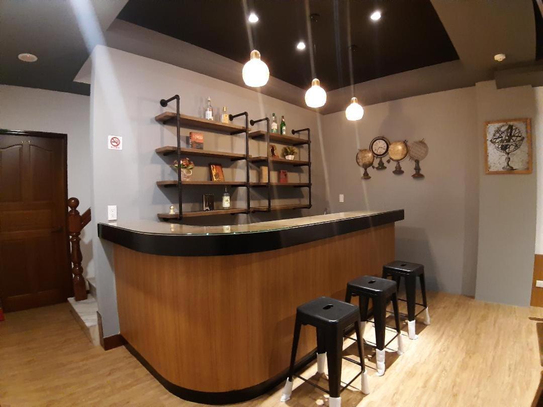 藏青民宿the Wind Guesthouse-Youth Inn Đài Nam Ngoại thất bức ảnh