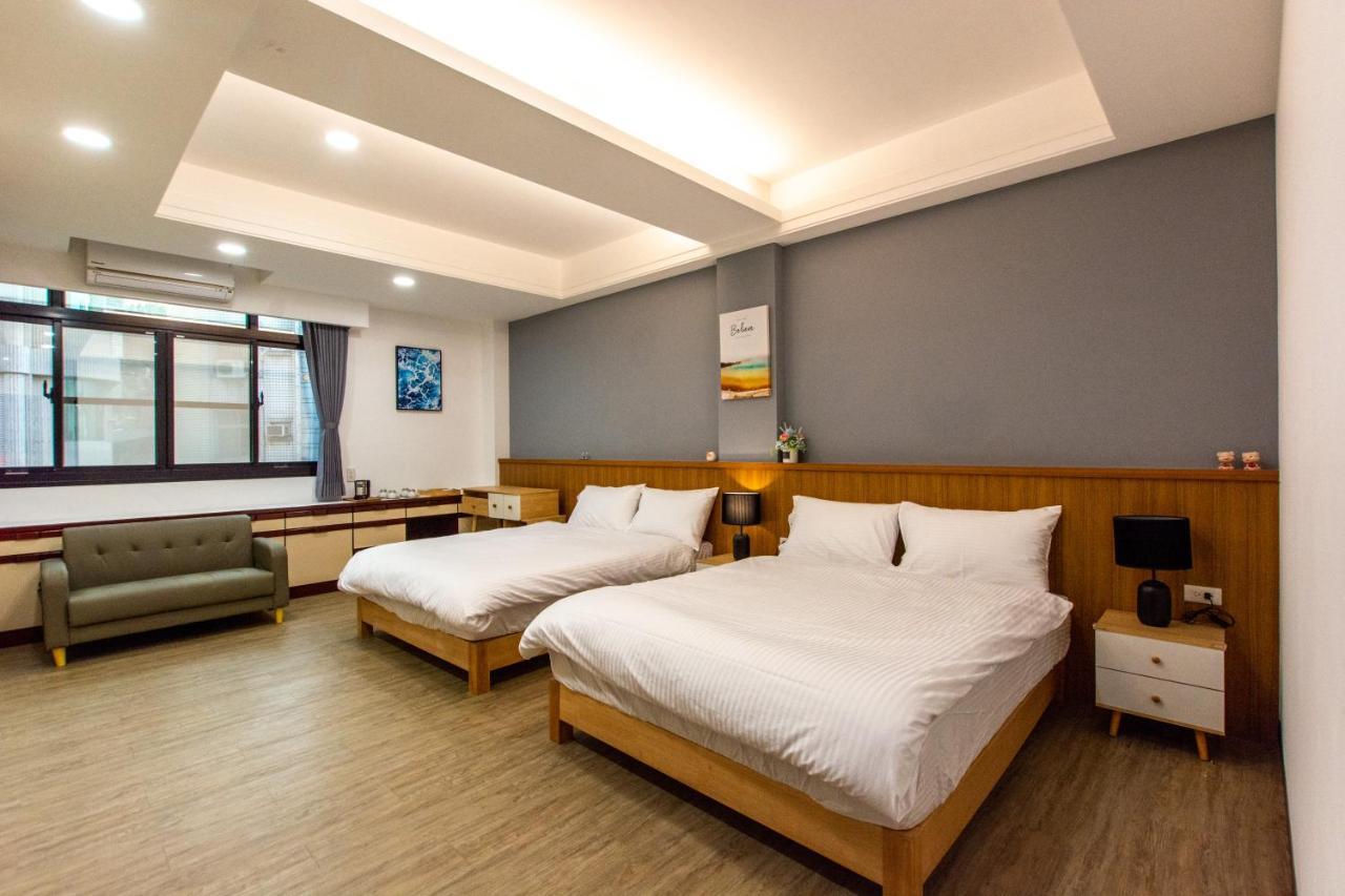 藏青民宿the Wind Guesthouse-Youth Inn Đài Nam Ngoại thất bức ảnh