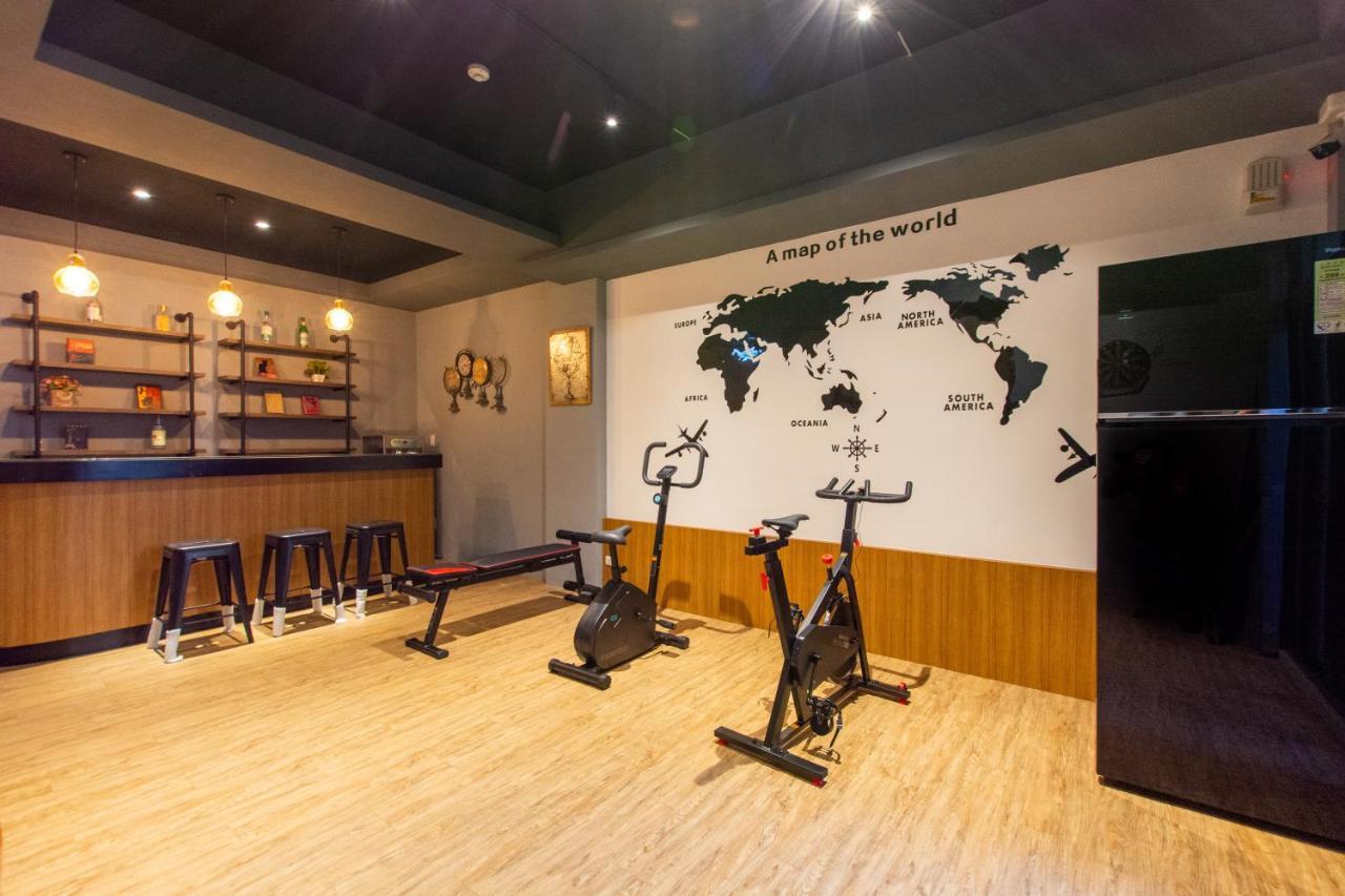 藏青民宿the Wind Guesthouse-Youth Inn Đài Nam Ngoại thất bức ảnh