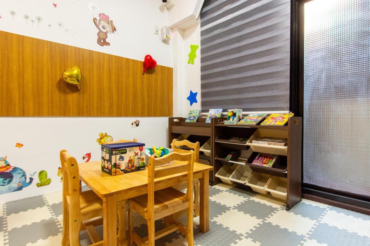 藏青民宿the Wind Guesthouse-Youth Inn Đài Nam Ngoại thất bức ảnh